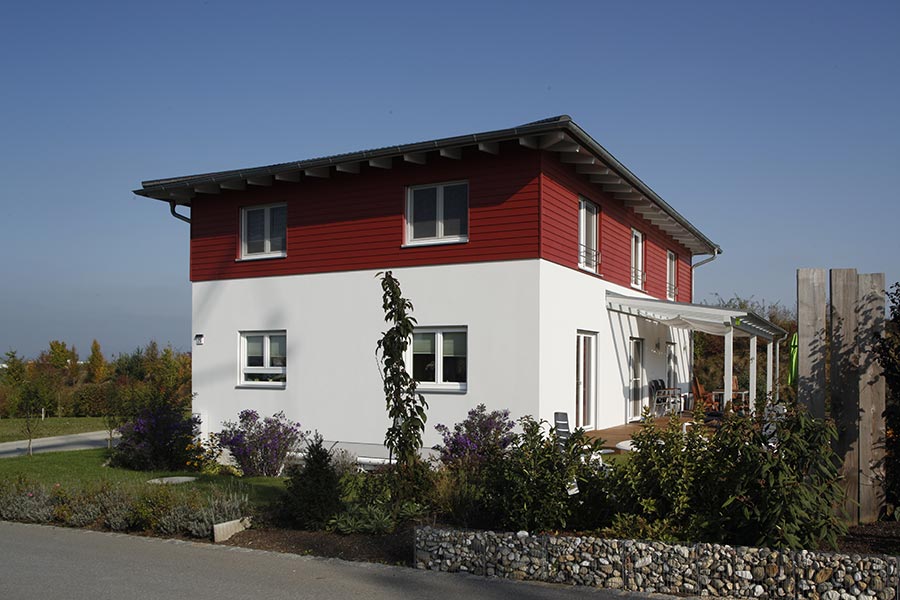 Schlüsselfertiges Haus von Kaiser Holzbau in Straßkirchen