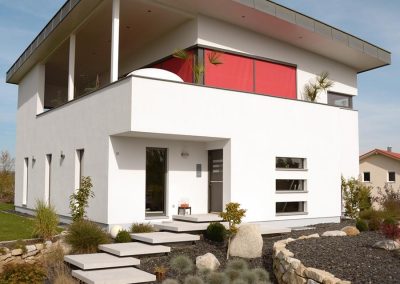 Holzhaus im Bauhaus-Stil