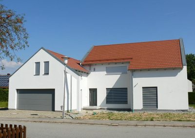 Einfamilienhaus mit Doppelgarage