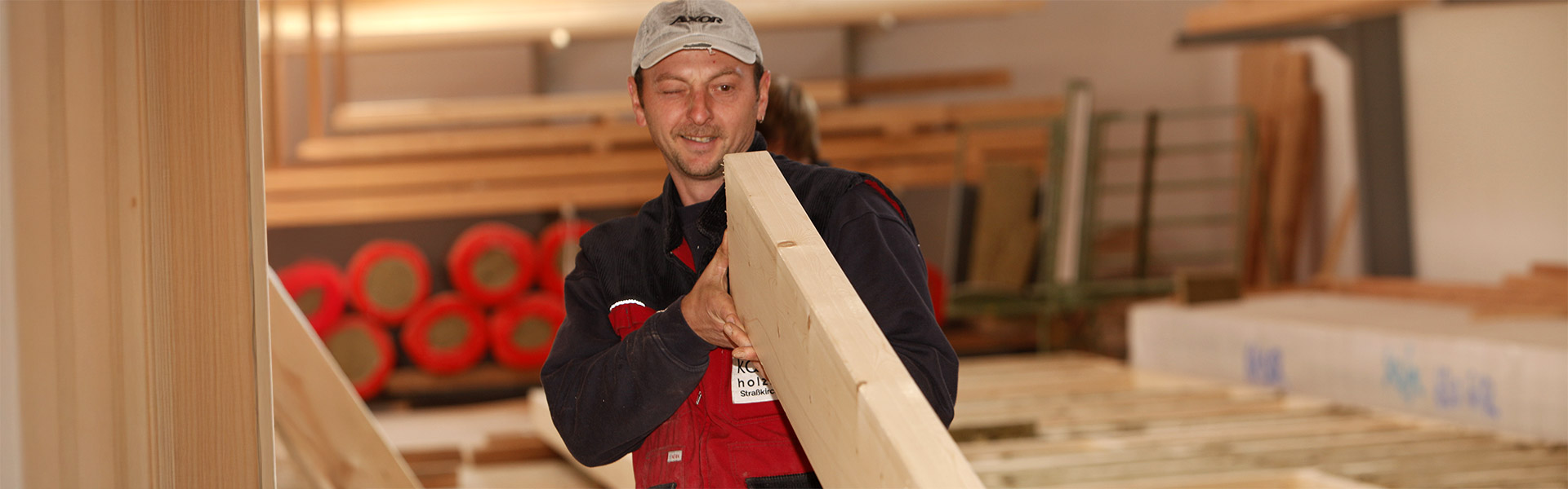 Zimmerei & Bedachung bei Kaiser Holzbau in Straßkirchen Zimmerei & Bedachung bei Kaiser Holzbau in Straßkirchen