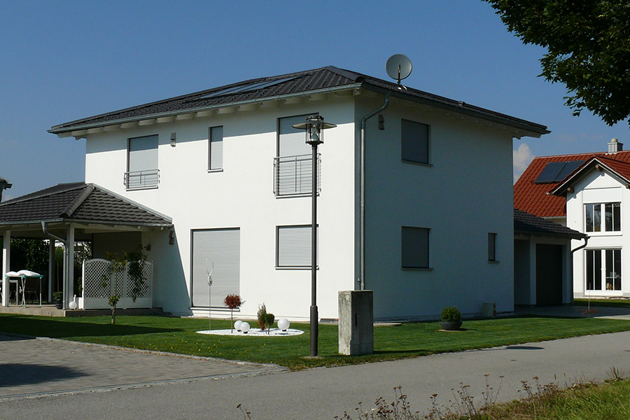 Geradliniges Stadthaus von Kaiser Holzbau