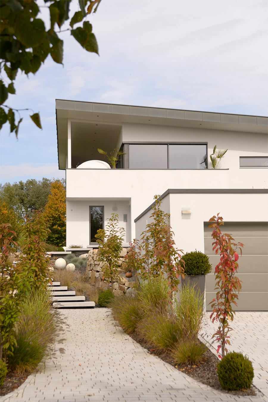 Bauhaus-Stil Holzhaus in Deggendorf